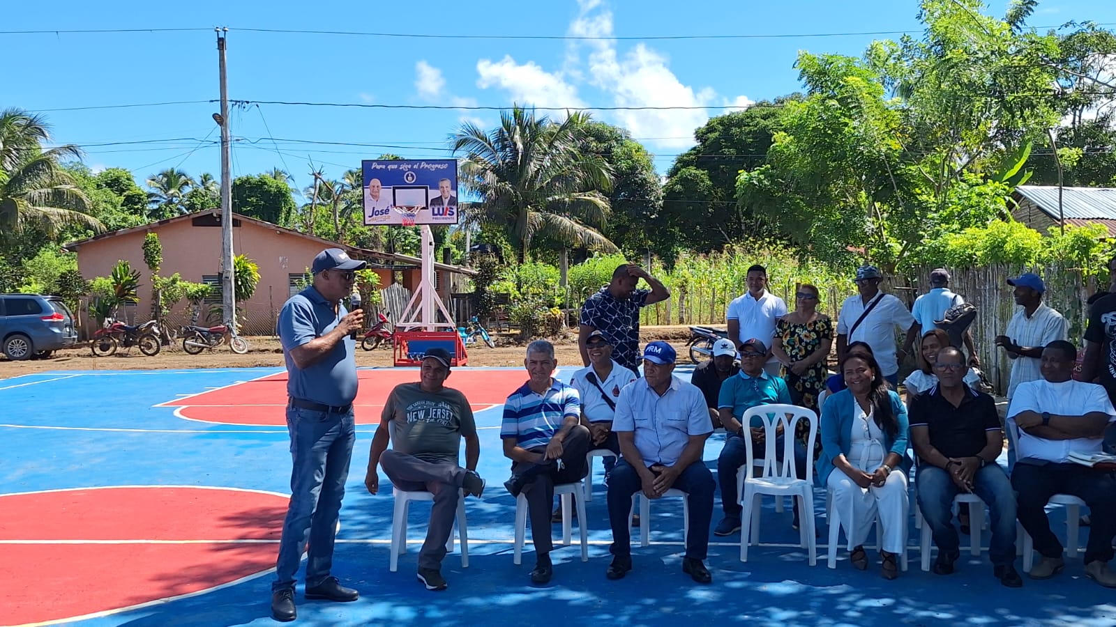 Inauguracion del dugout play softball de la otra banda y cancha de la otra banda con el presupuesto participativo