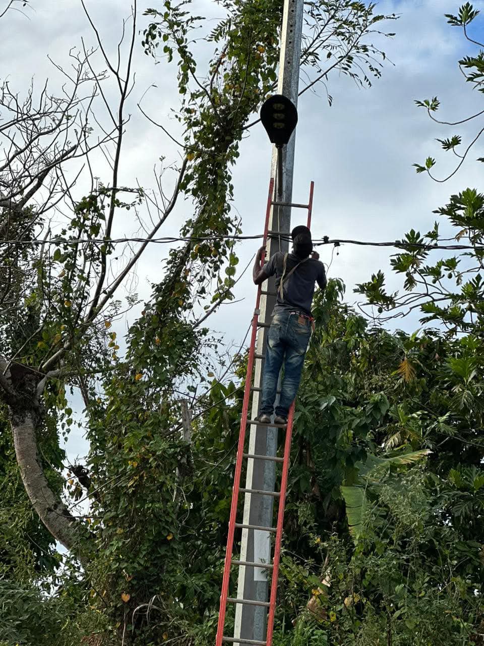 Iluminación para los sectores mas afectado con los apagones.